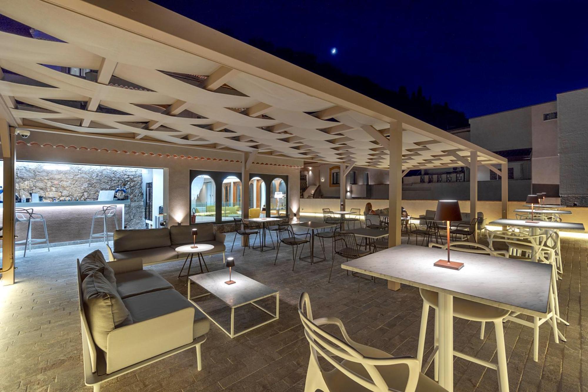 Villa Fiorita Boutique Hotel 4*