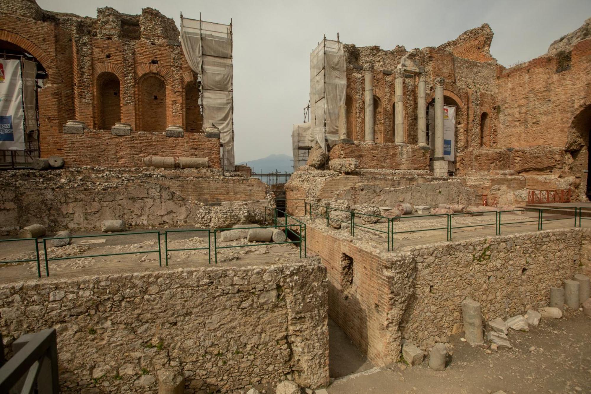 Apartment Center, Completely Renovated, Historical Taormina