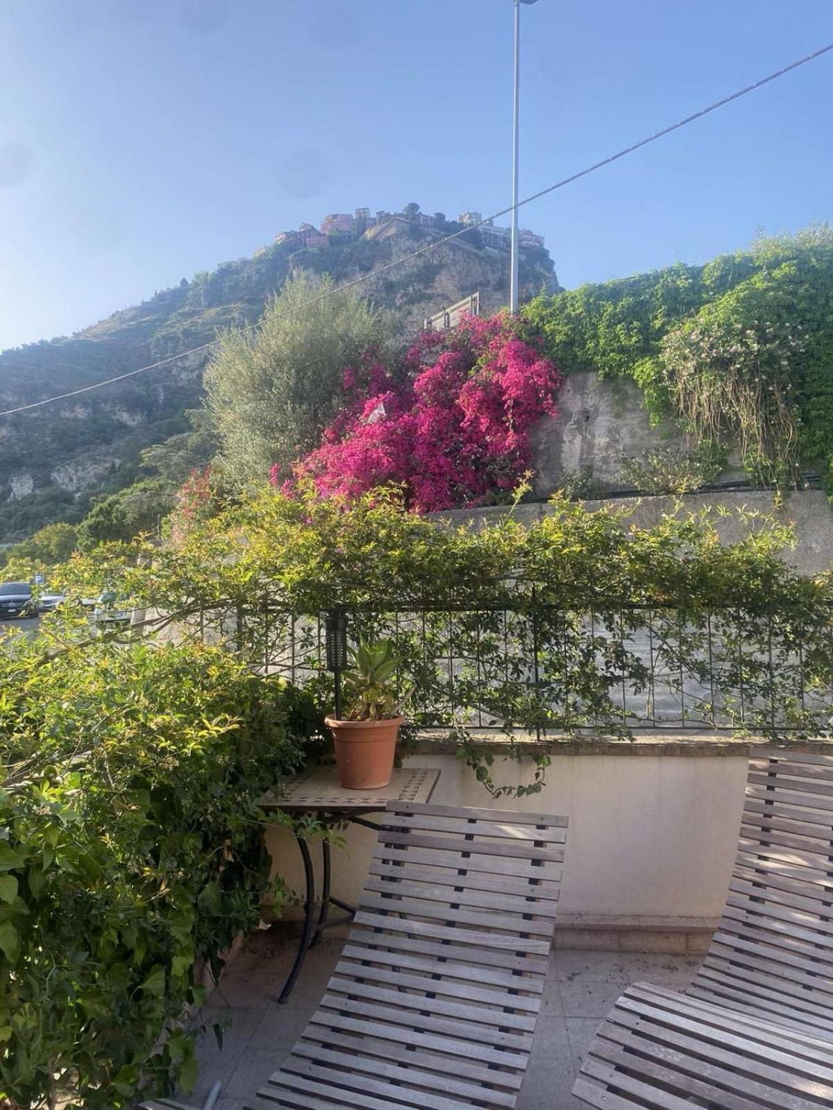 Murmuria Taormina