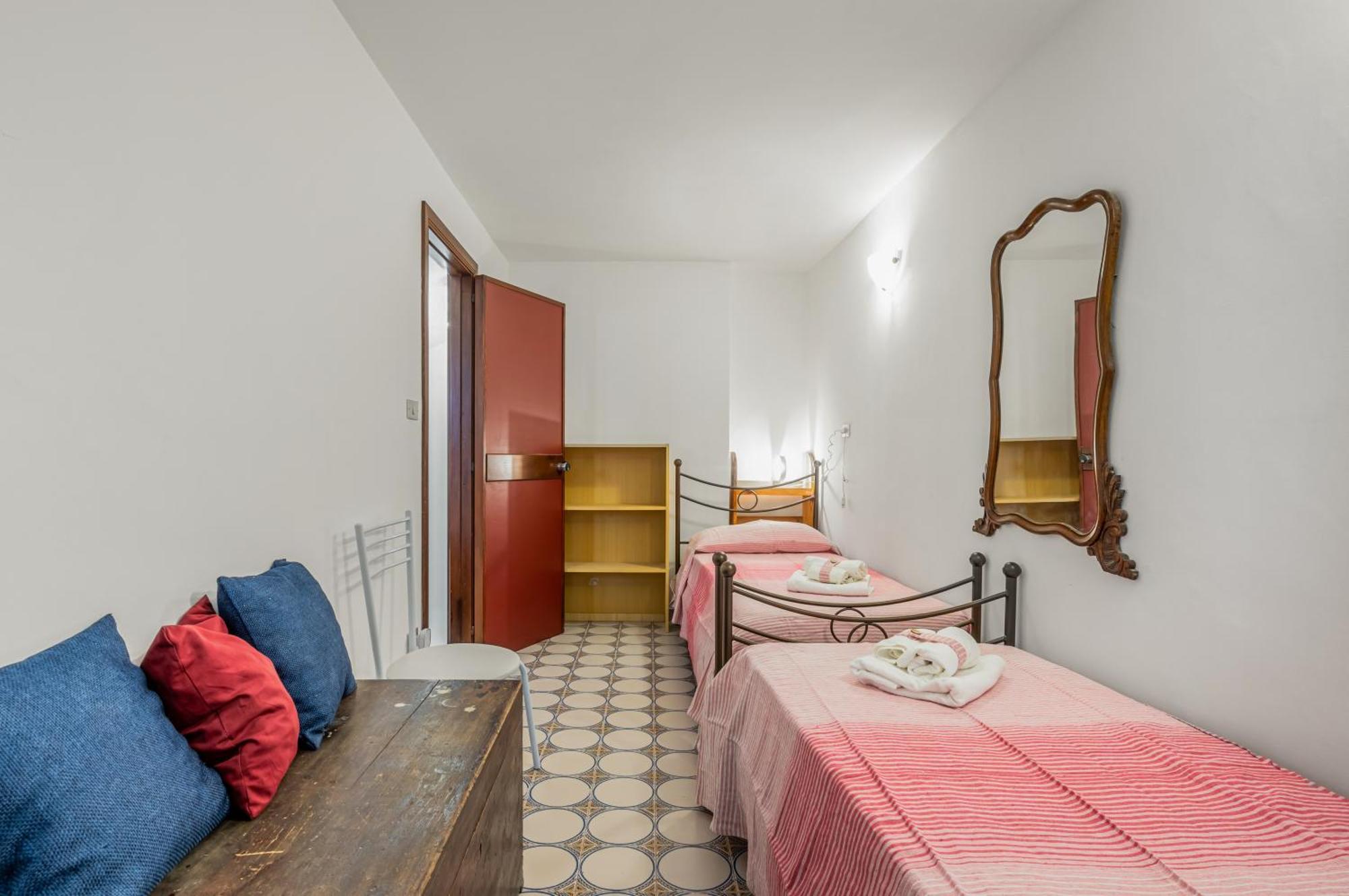Roomy In The Heart Of Apartment Taormina