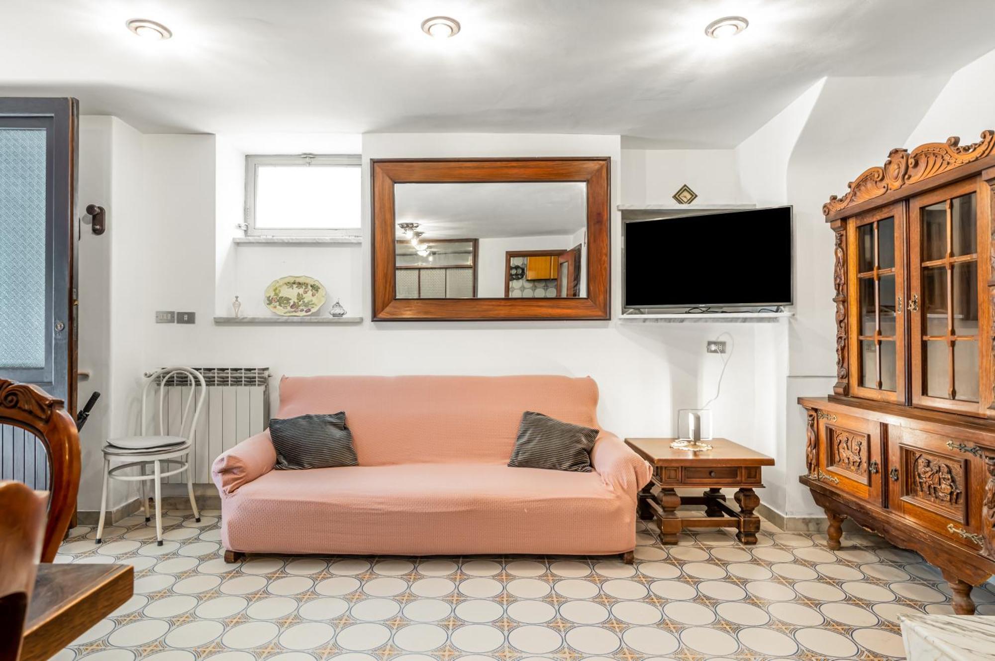 Apartment Roomy In The Heart Of *