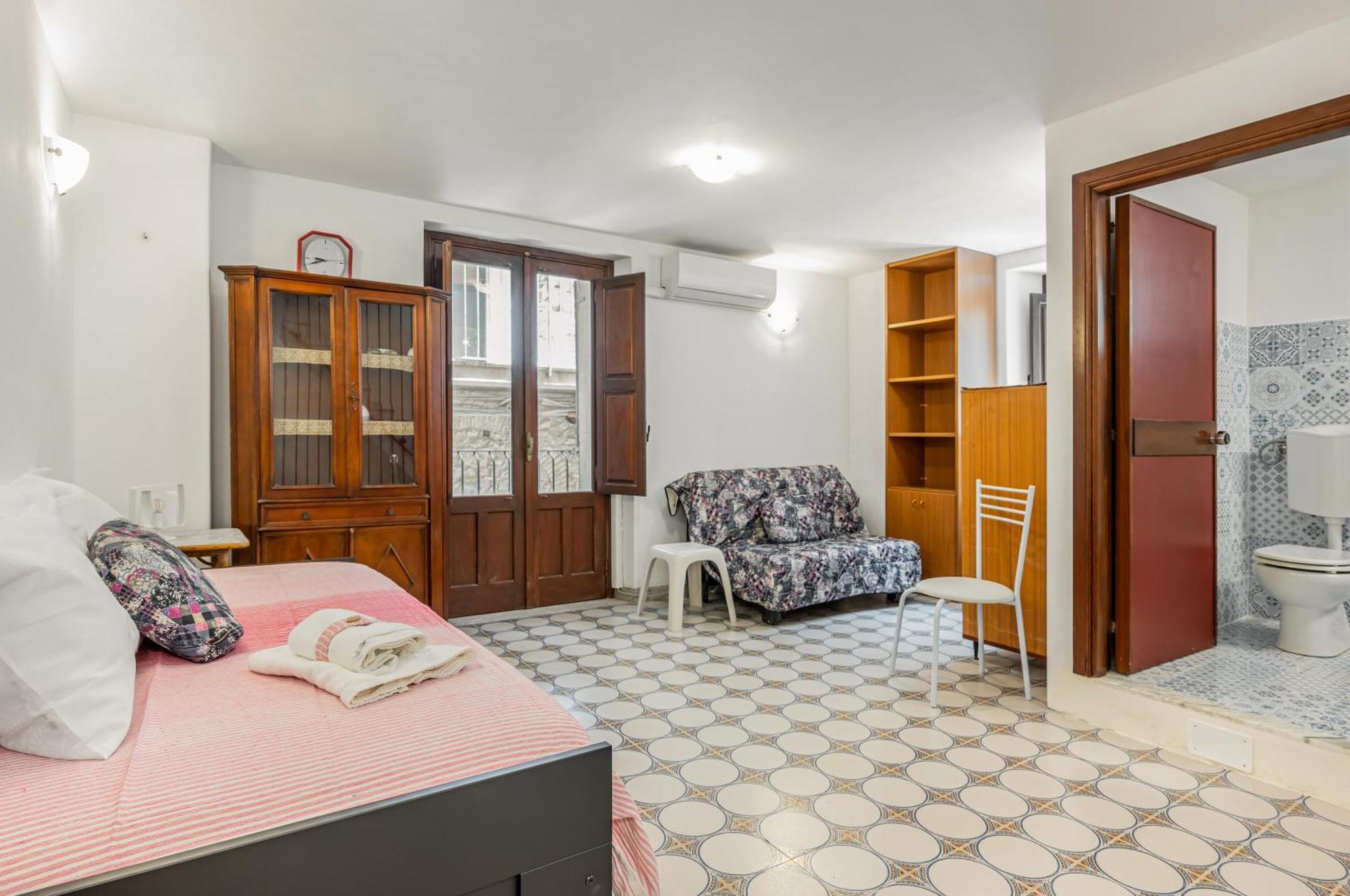 Apartment Roomy In The Heart Of *
