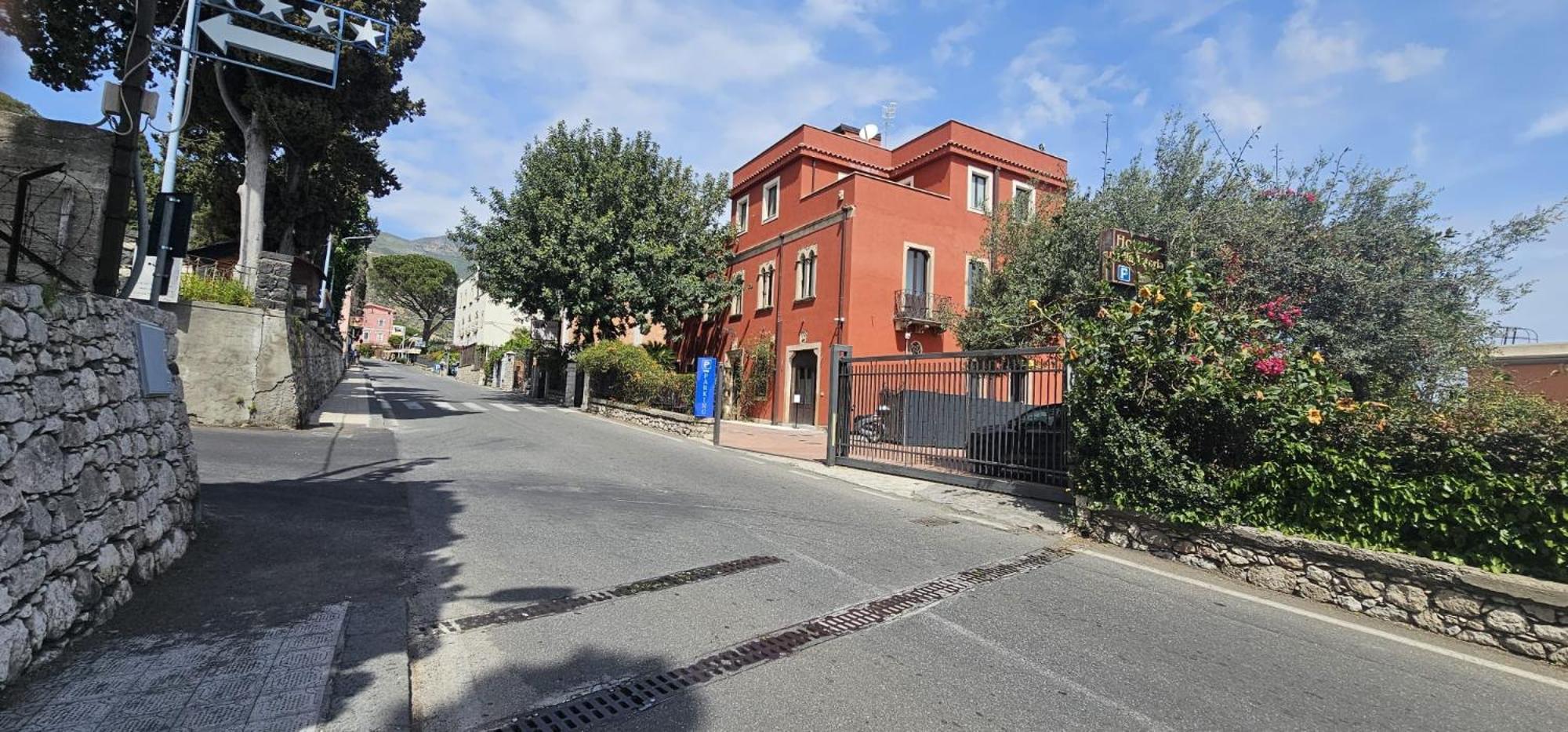 Hotel Astoria