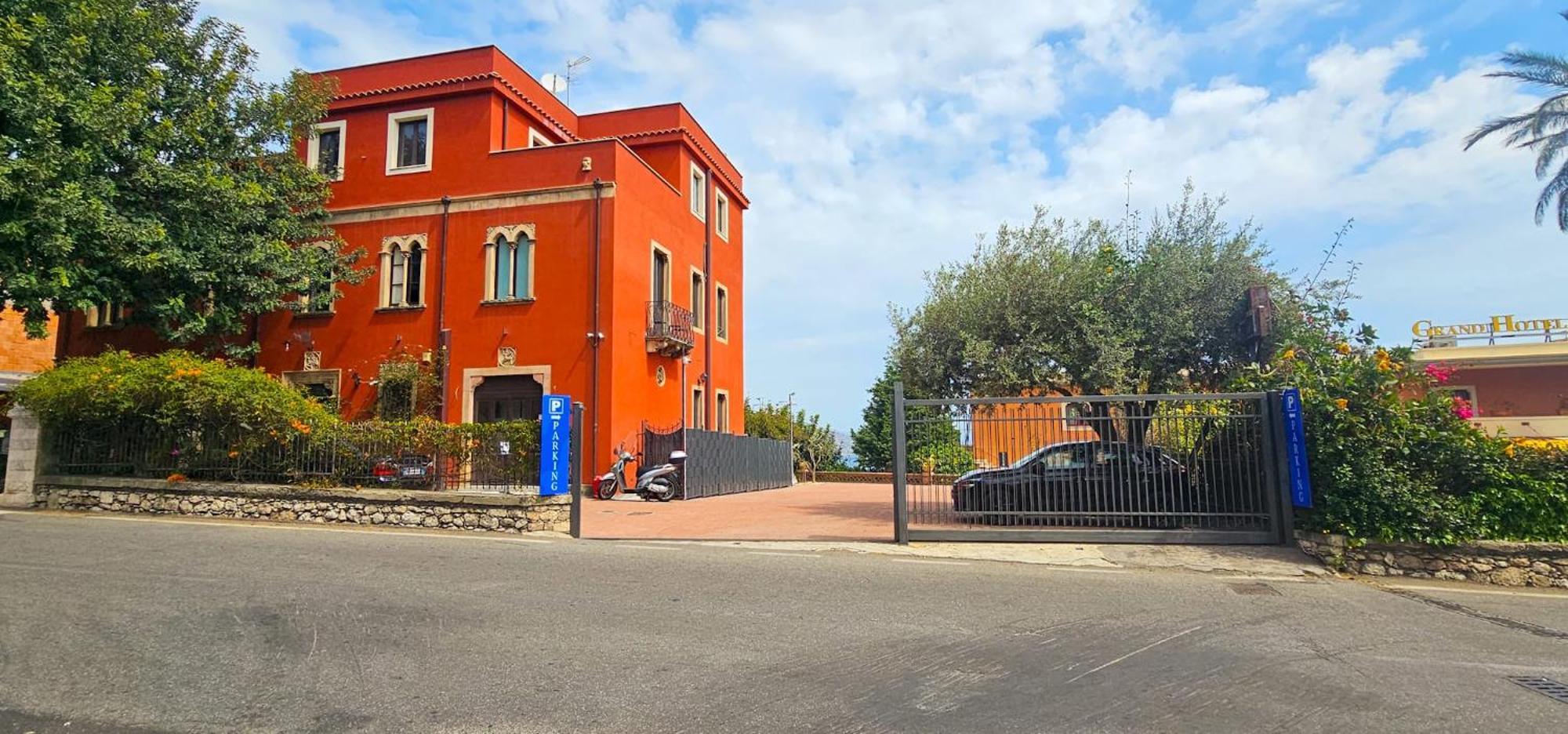 Astoria Hotel