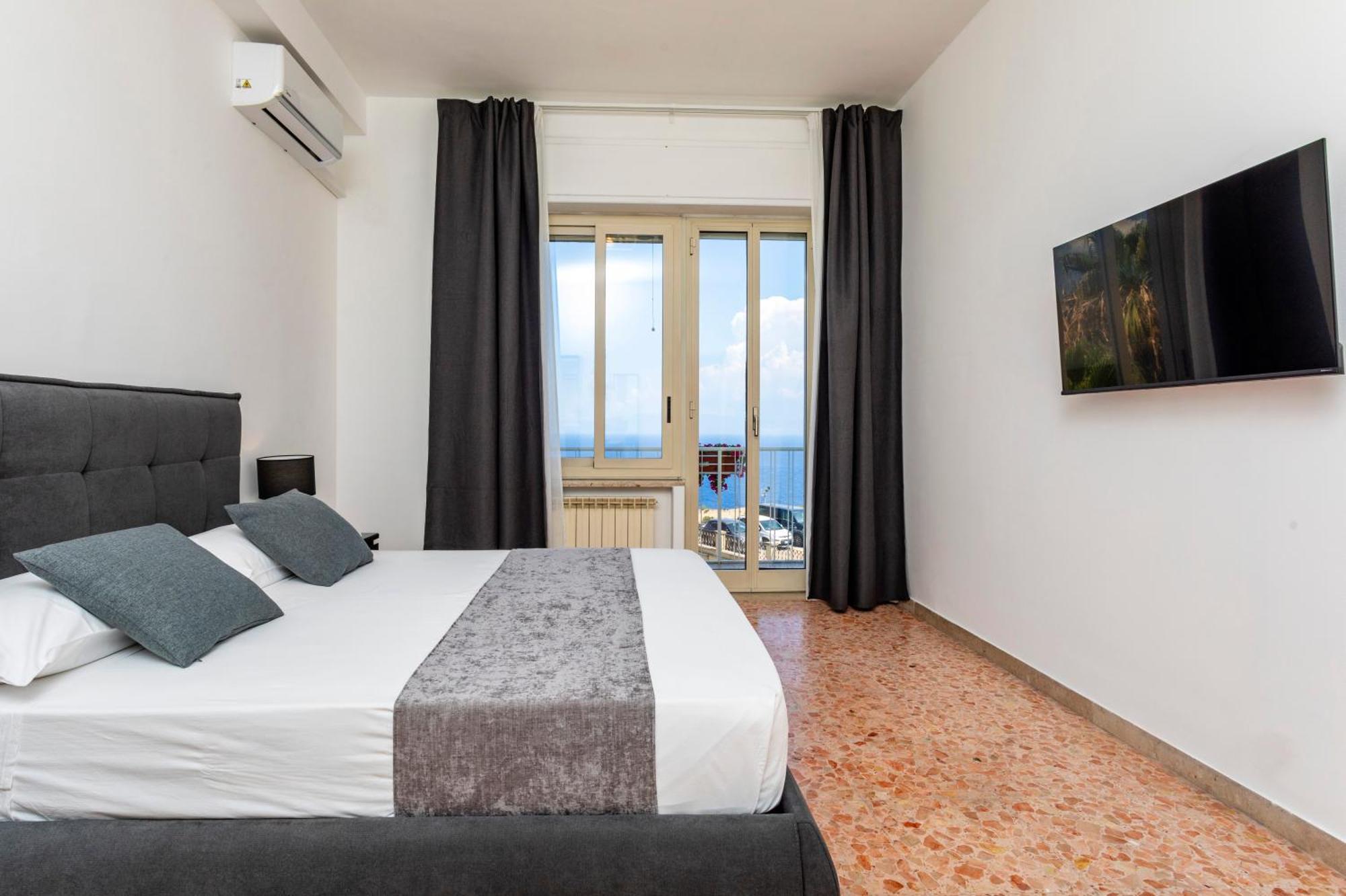 Domenica 1 Apartment