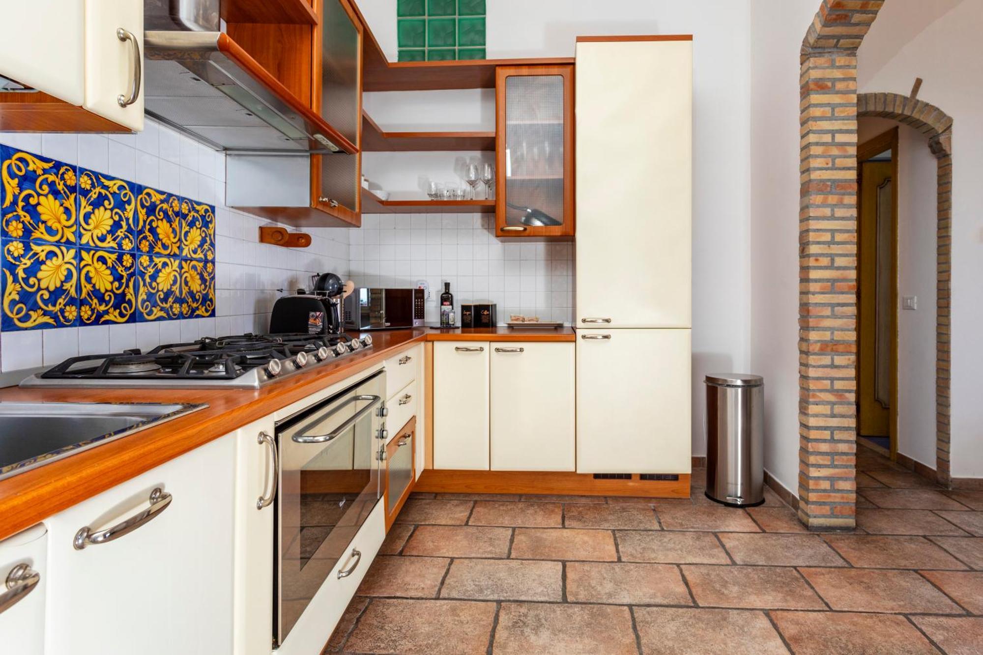 Domenica 1 Apartment