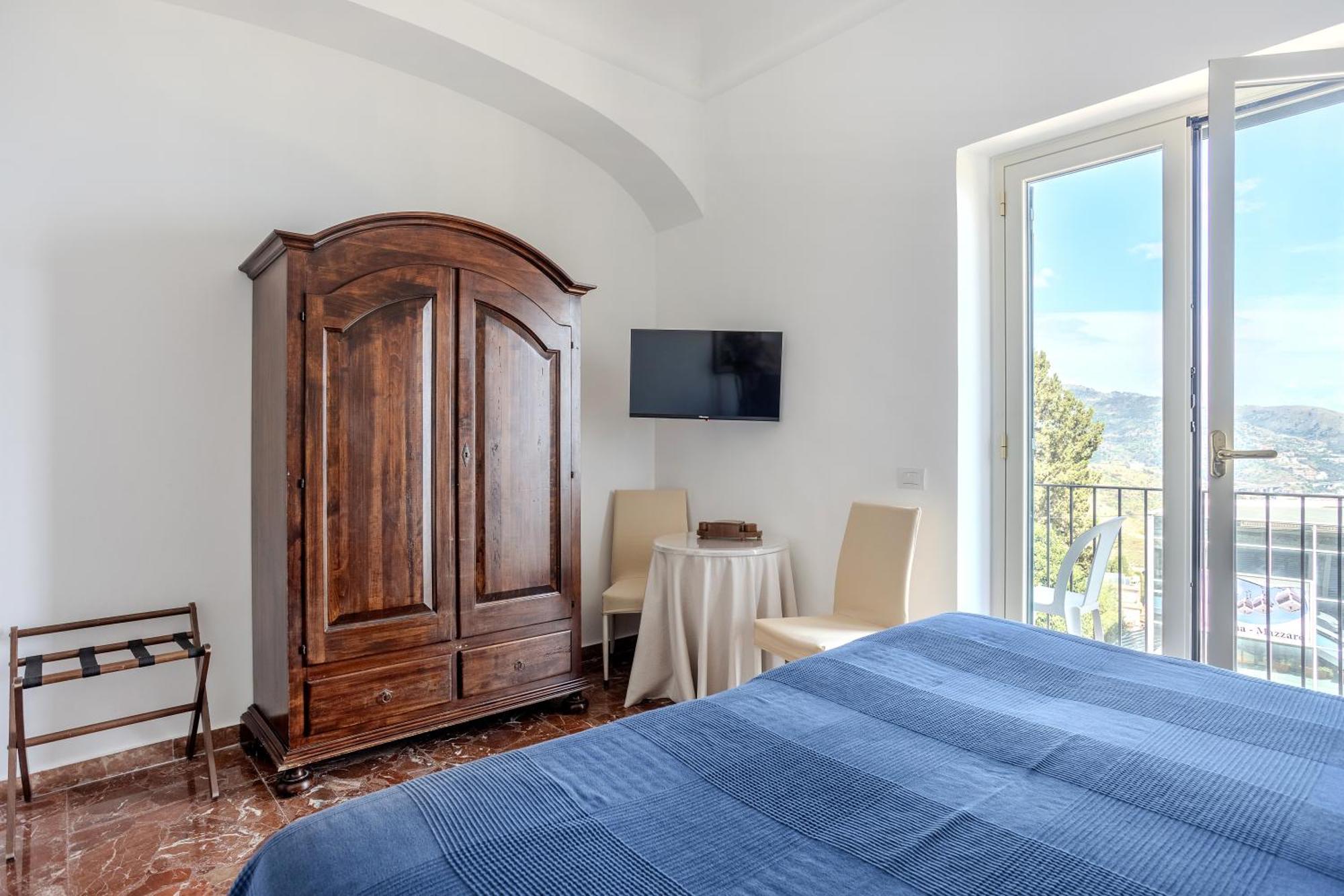 Maremonti Apartment
