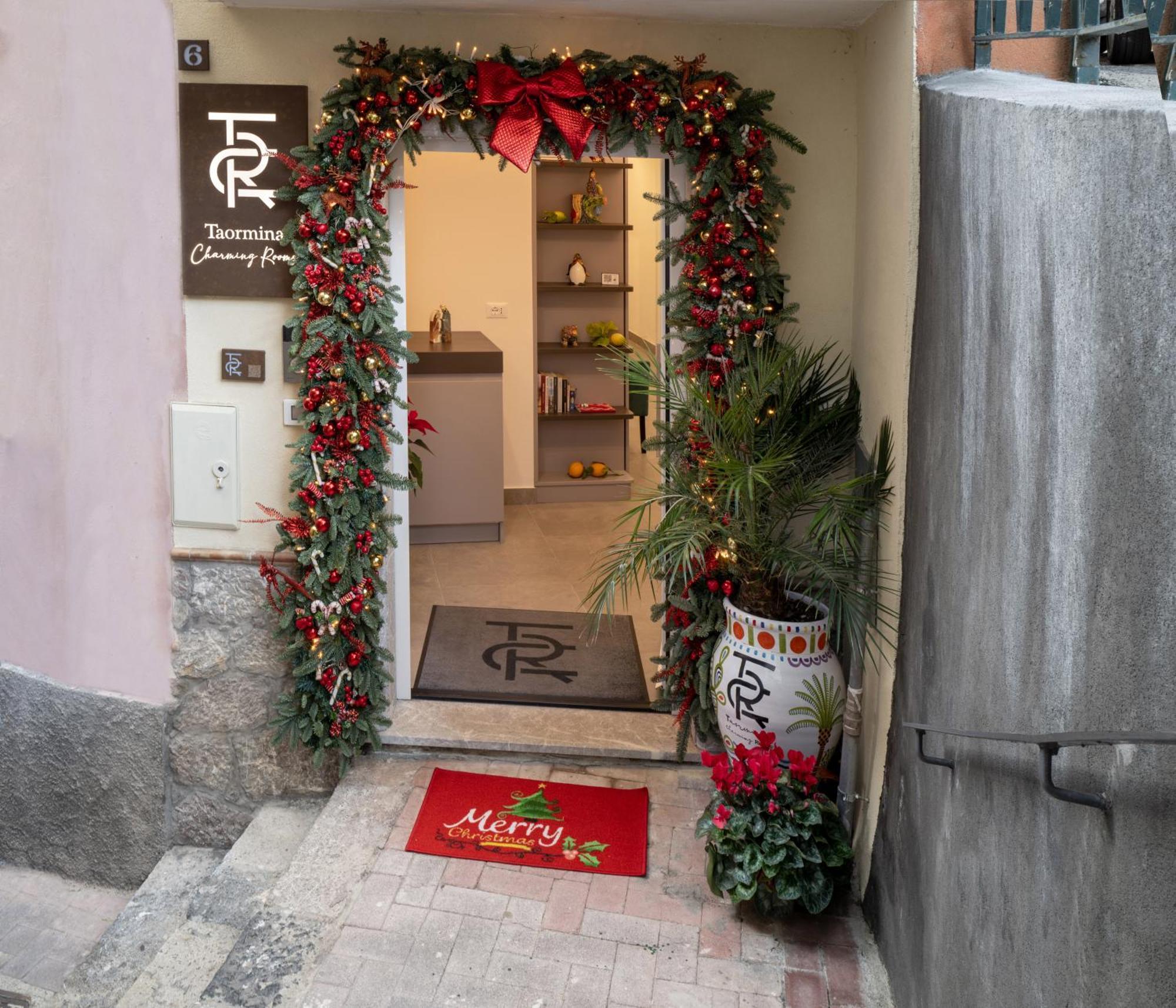 Charming * Taormina