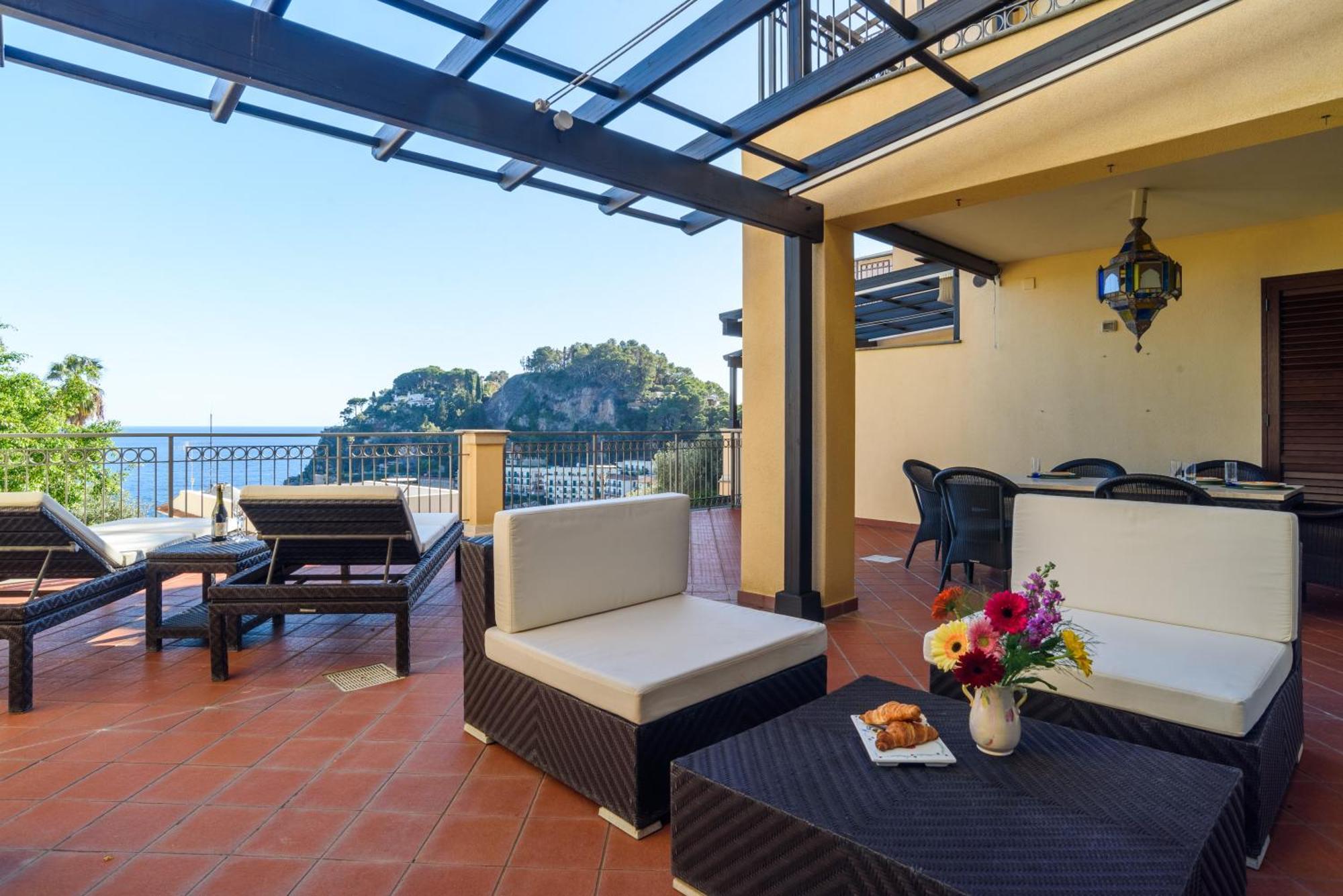 Dhome Baia Mazzaro' Taormina