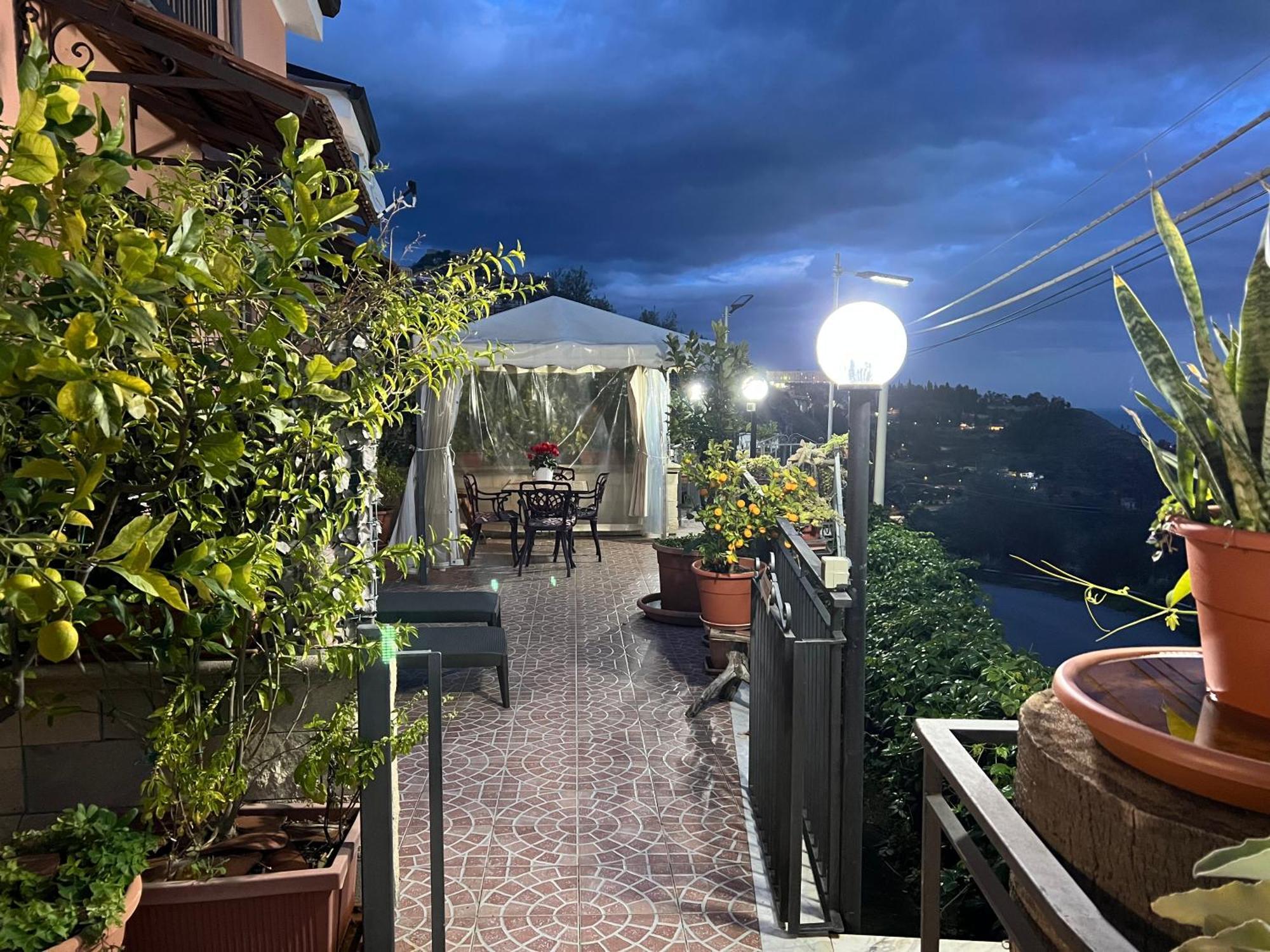 Tirreno- Finestra Sul Mare *
