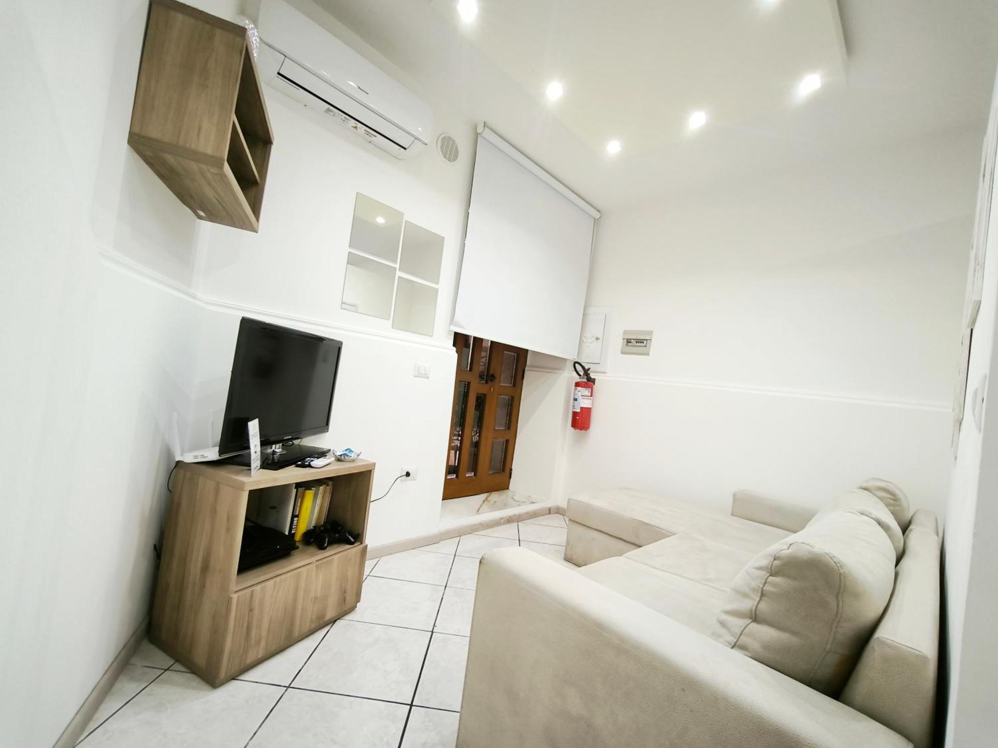 Archetto House