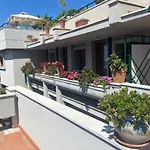 Villa Centaurea Apartment With Private Parking