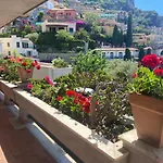 Villa Centaurea Apartment With Private Parking