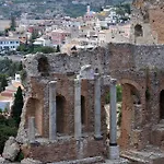 Casa Dionysius