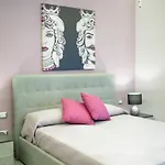 Tyche Apartaments & Rooms