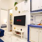 Free Netflix & Wi-Fi - Tipico Appartamento In Centro