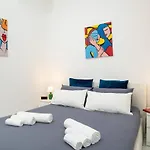 Free Netflix & Wi-Fi - Tipico Appartamento In Centro