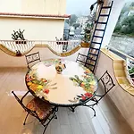 Apartment Taormina Center With Terrace, Via Celestino Penna 6