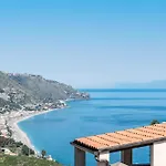 A Look Of Taormina Apartments - A Few Steps From The Center