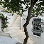 Villa Ada