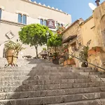 City Center, Completely Renovated, Historical