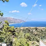 Taormina Miramare Home