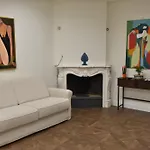 Gloden House Apartments