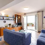 Fontana Vecchia Seaview Apartment