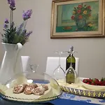 La Maison Jardin Apartment