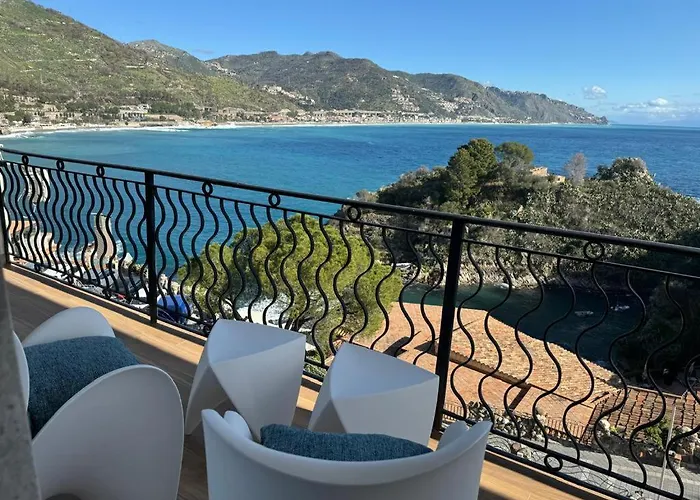 Taormina Sunrise Luxury Apartment