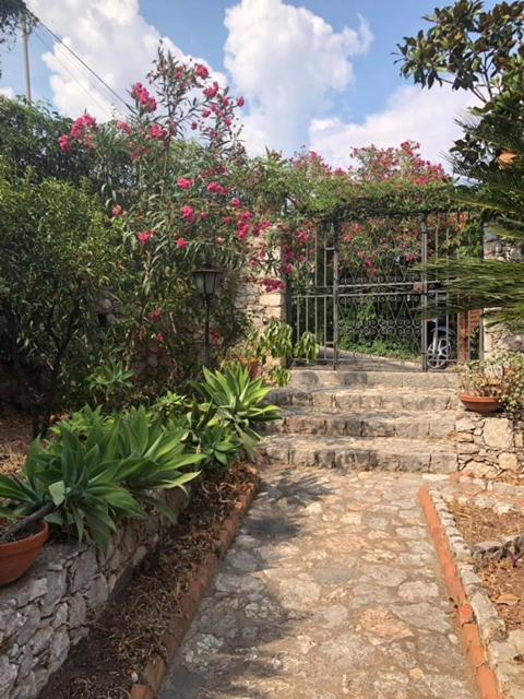 Bed & Breakfast Luxury Terrazze E Vista Mare Taormina
