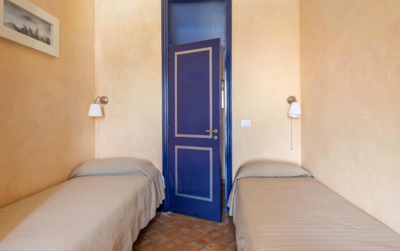 Eleonora Isola Bella Sea View Small Pool + Jacuzzi *