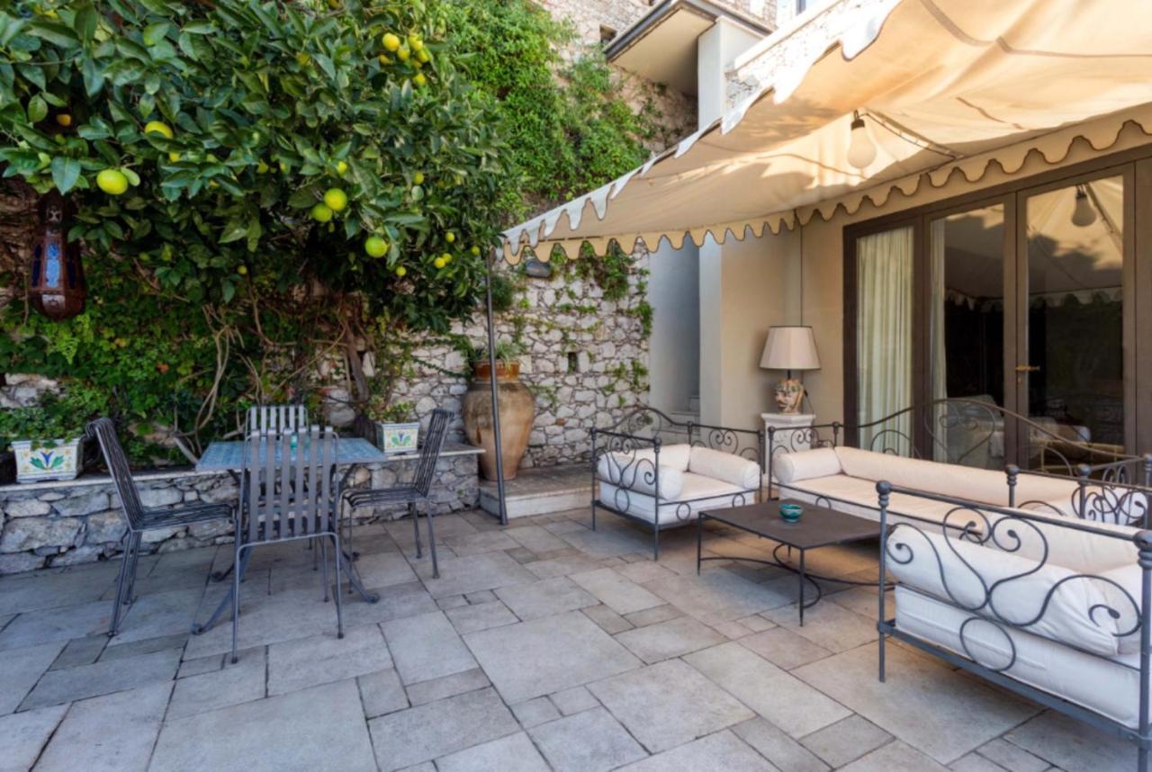 Eleonora Isola Bella Sea View Small Pool + Jacuzzi Villa