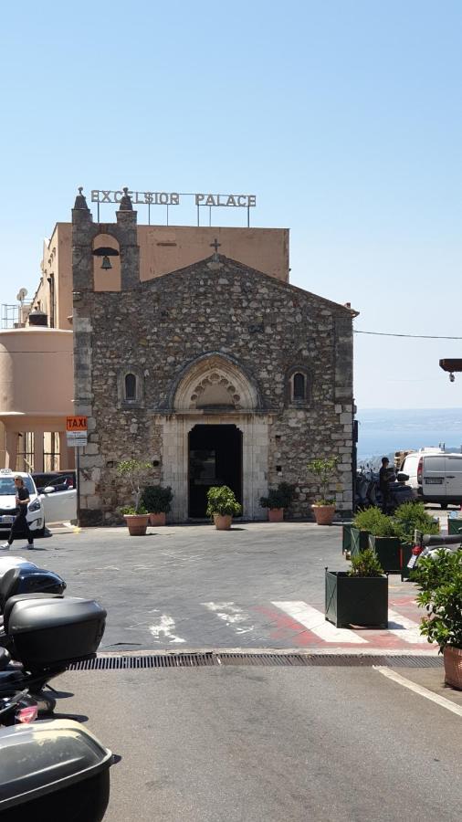 Tiny And Sweet * Taormina