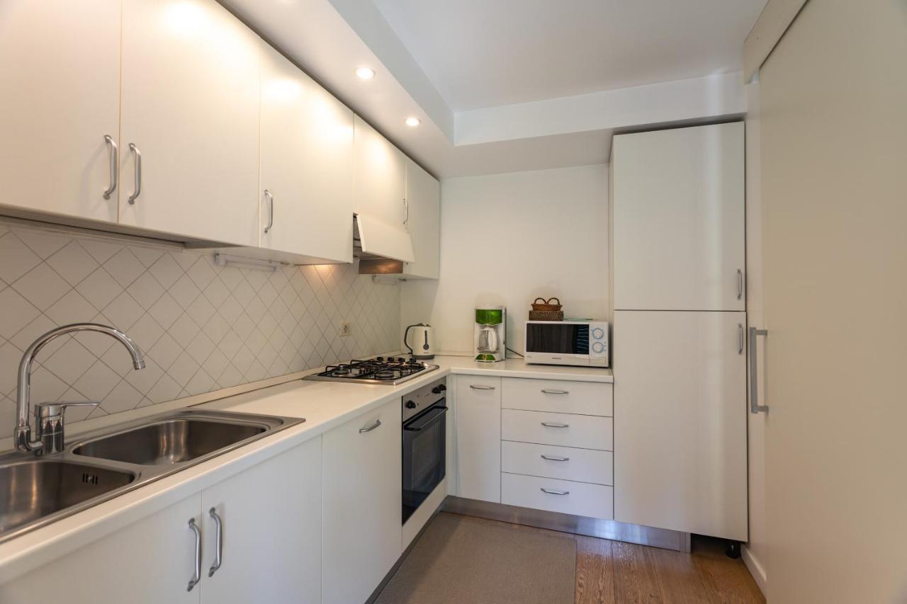 Beautiful In The Centre Of Apartment *