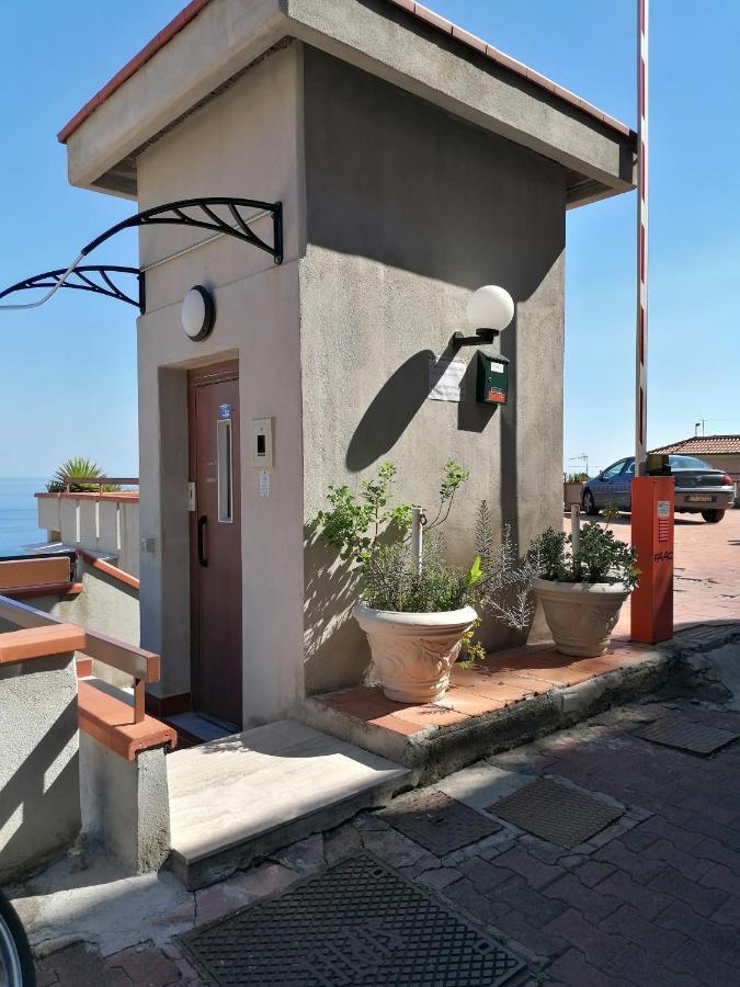 Al Bajah Loft Monovano Con Requisiti