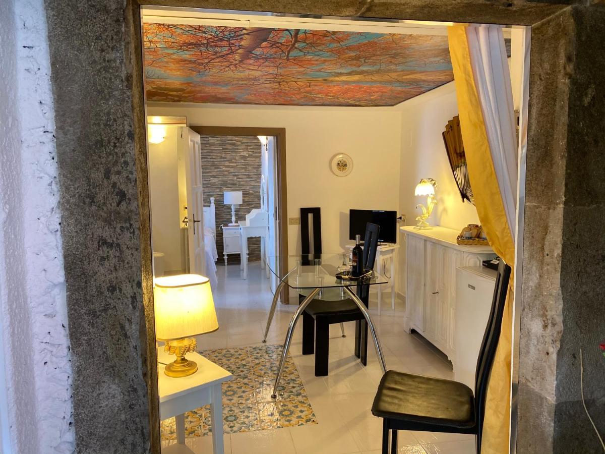 Villa Don Mimi Guarnaschelli La Dependace Taormina