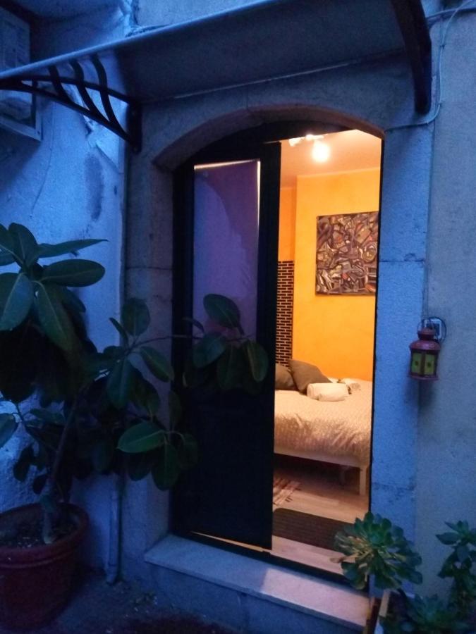 Guest house Center Hostel: Private With Terrace *