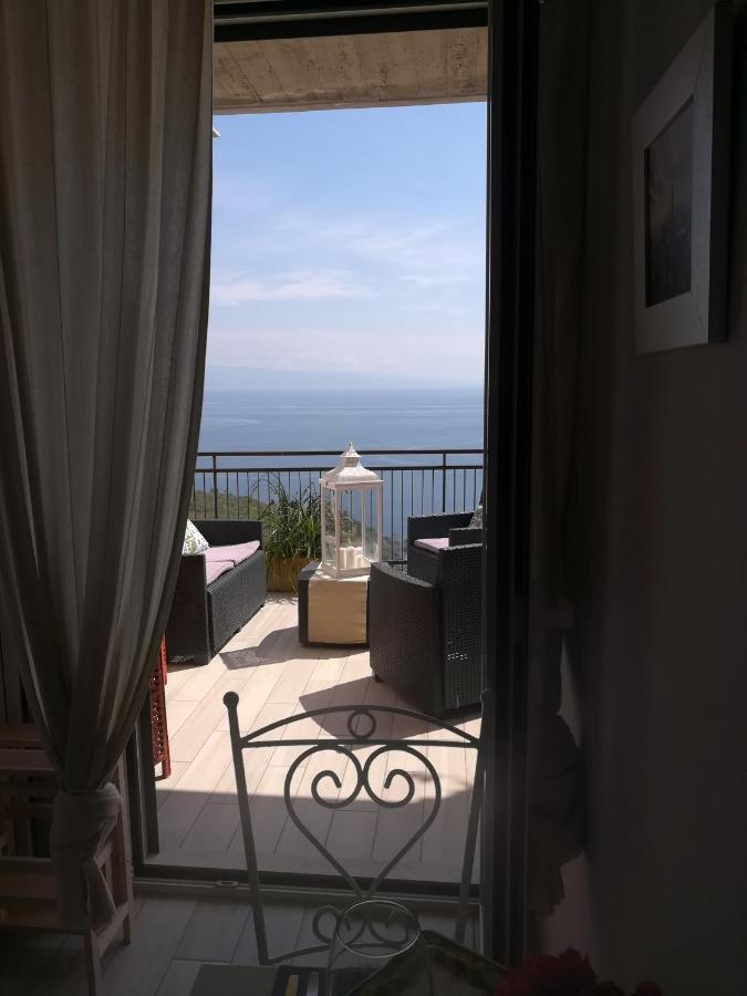 Al Bajah Loft Monovano Con Requisiti * Taormina