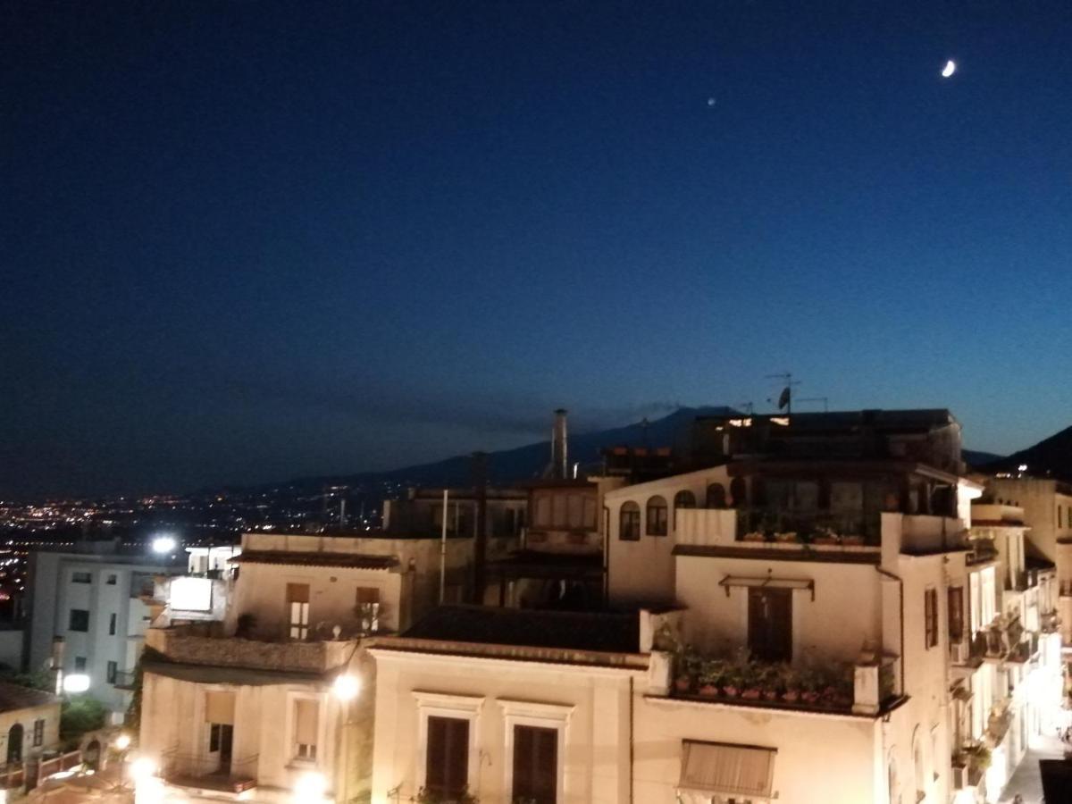 Apartment Aly Art Duomo, Gulf & Etna View *