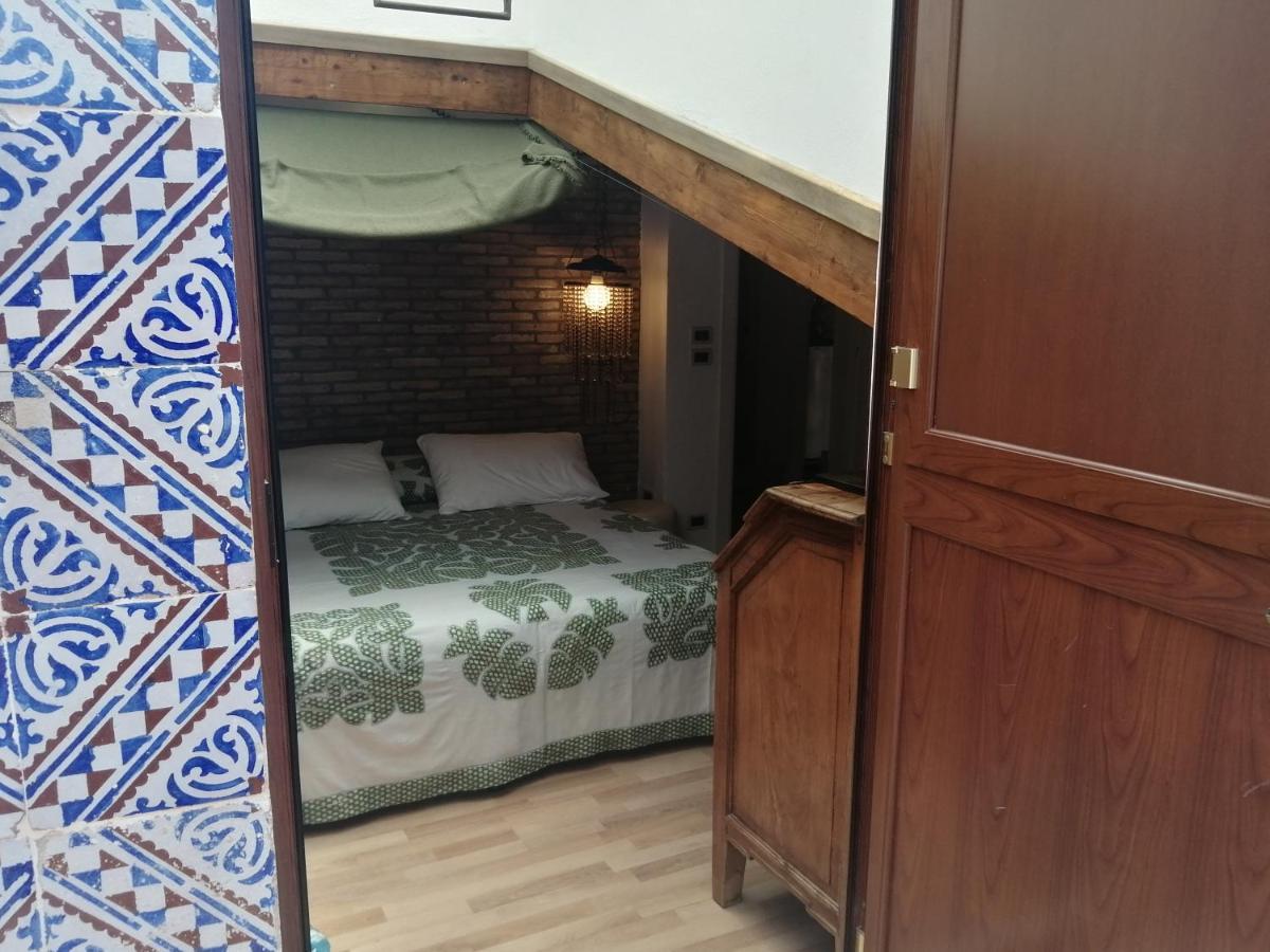 Aly Art Duomo, Gulf & Etna View Apartment Taormina