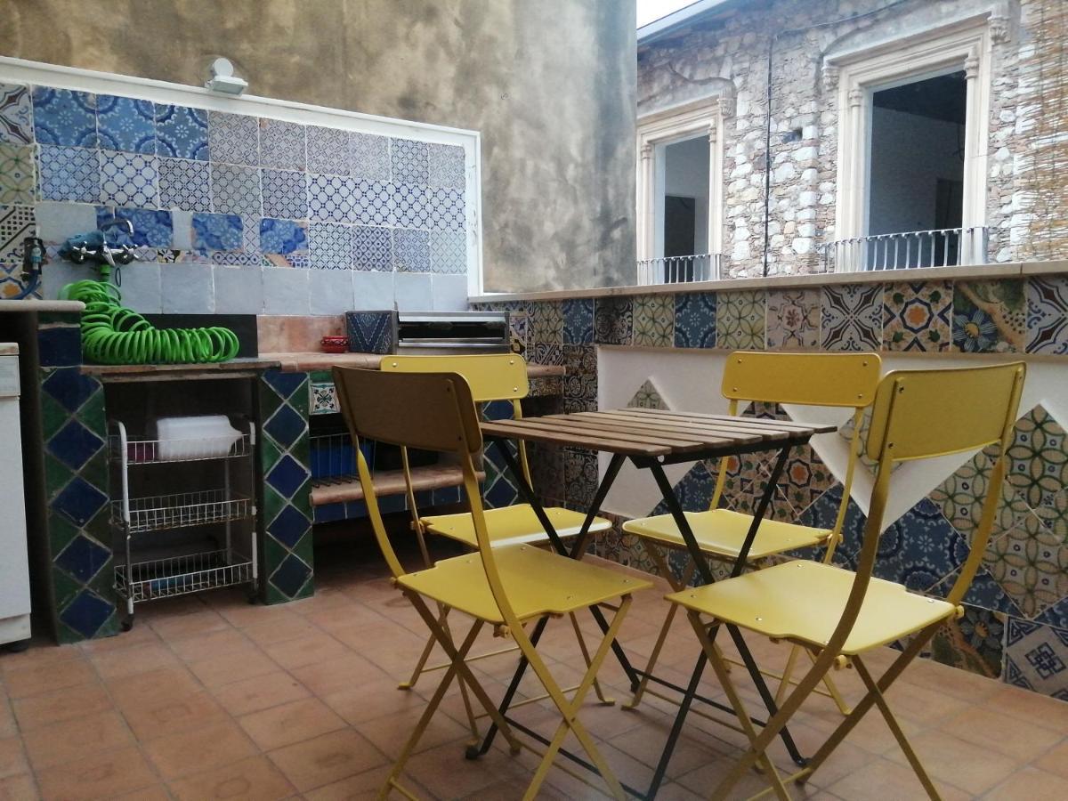 Apartment Aly Art Duomo, Gulf & Etna View Taormina