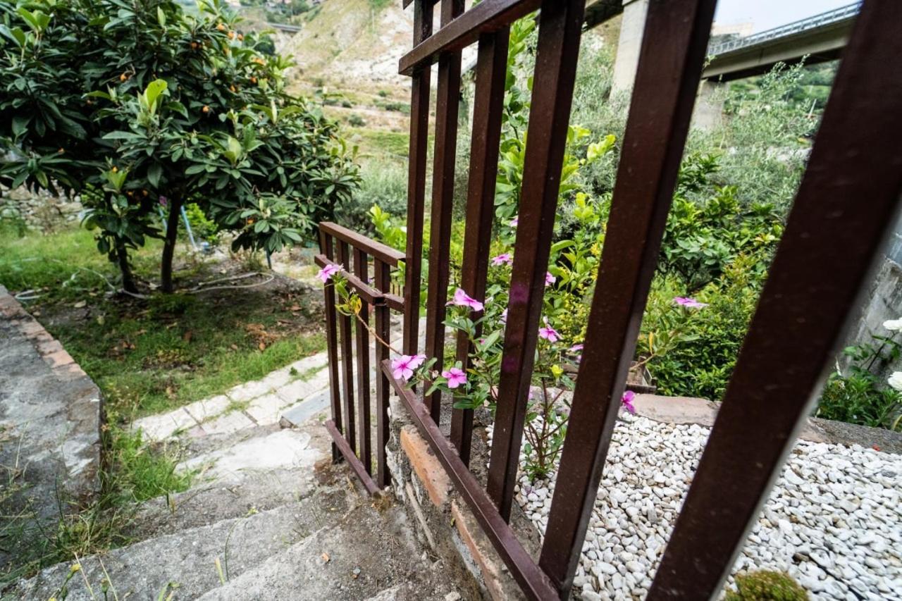 Villetta La Pietra Holiday home *