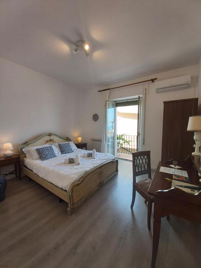 Bed & Breakfast La Guardiola Di Angela E Nino *