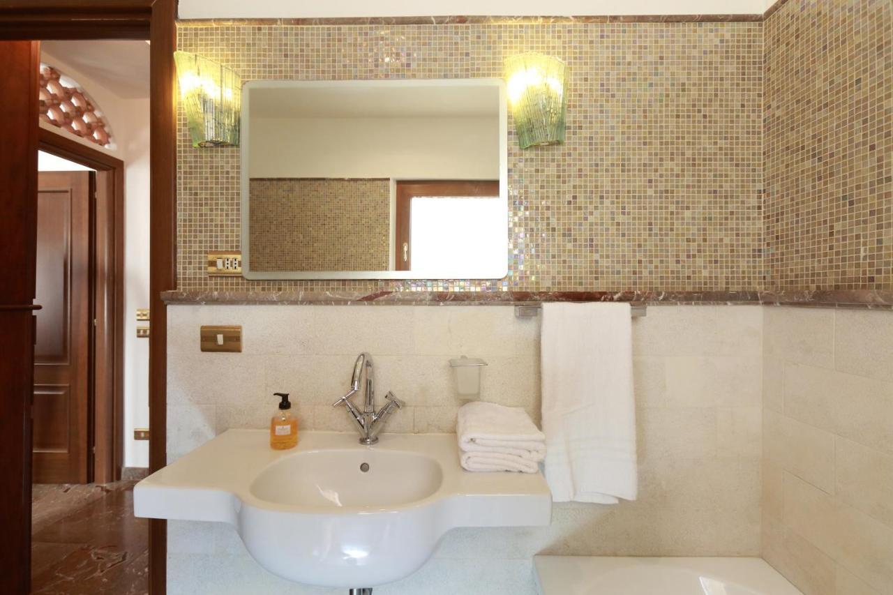 Luxury Center, Terrace With Views Villa *
