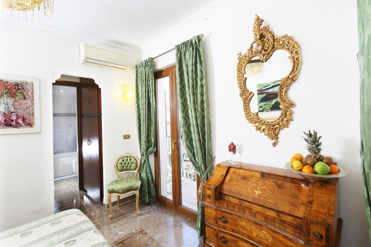 Luxury Center, Terrace With Views Villa