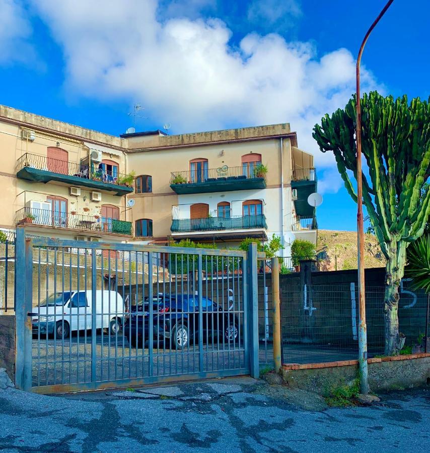 Spacious In With Sea View And Balconies *