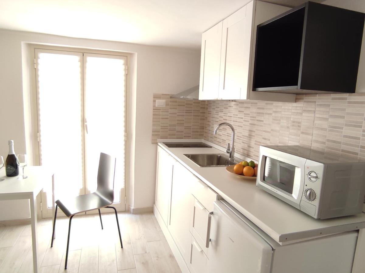 Apartment House *