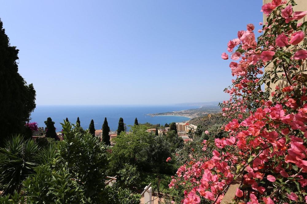 Casa Cuseni, Residenza D'artista, Museo E Giardino Storico 3* Taormina