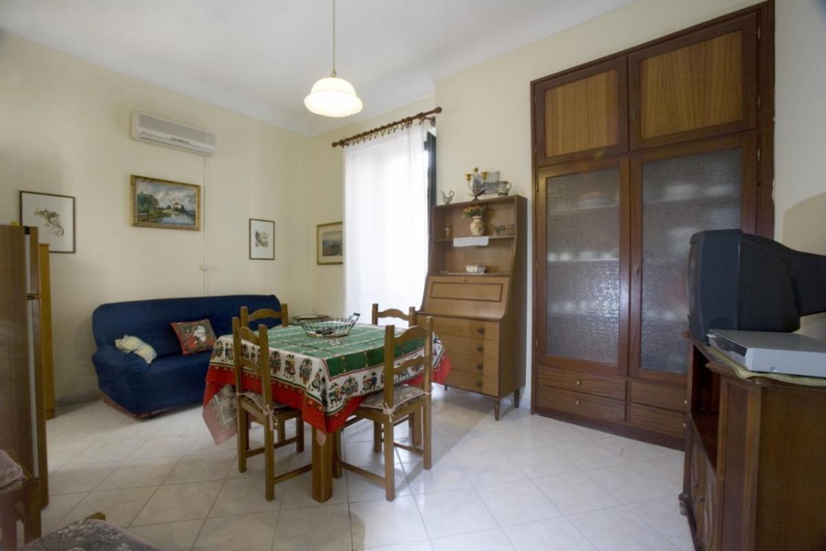 1 Apartamento *